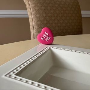 Heart Shaped Valentine Macaron Platter Decoration KISS ME 💋